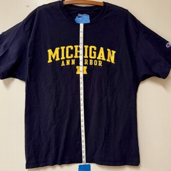 Champion Michigan Wolverines Mens Large T-Shirt Tee Shirt Blue Ann Arbor - Picture 4 of 5